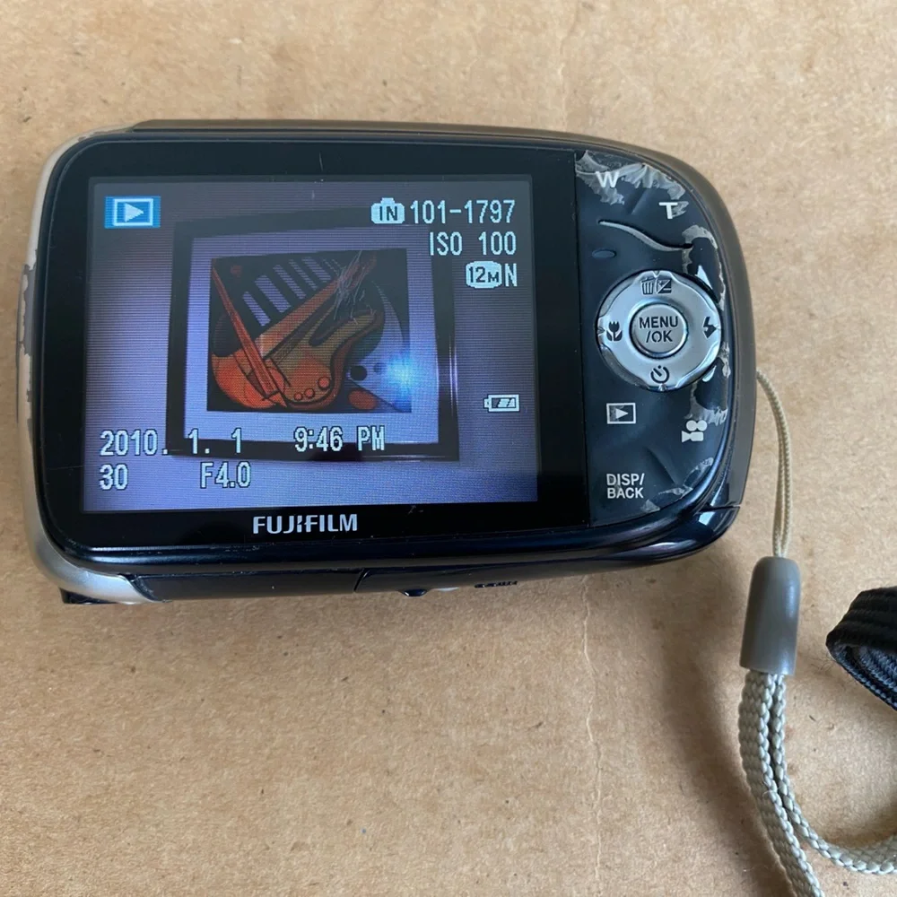 Fujifilm Finepix XP10 Digital Camera